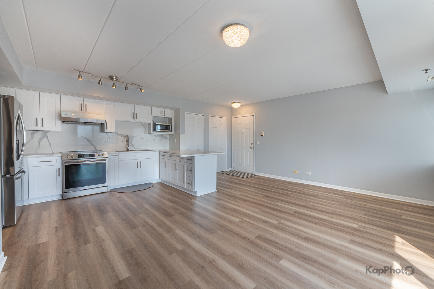 7316 40th Street Unit: 4D