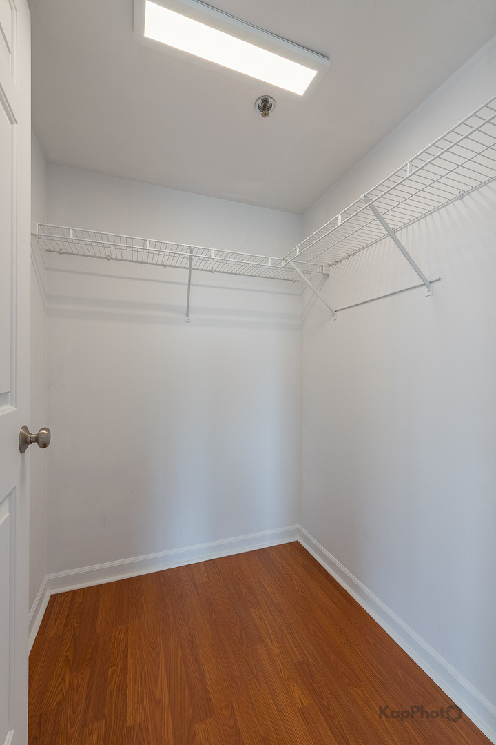 7316 40th Street Unit: 4D