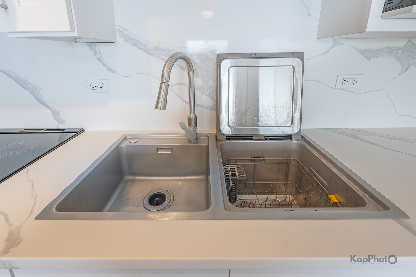 7316 40th Street Unit: 4D