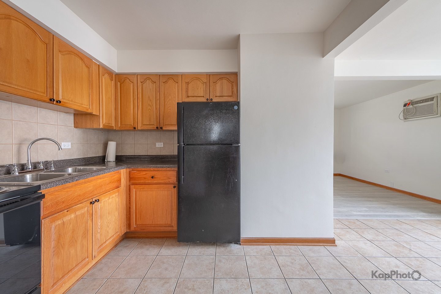 6914 W 65th Street Unit: 7