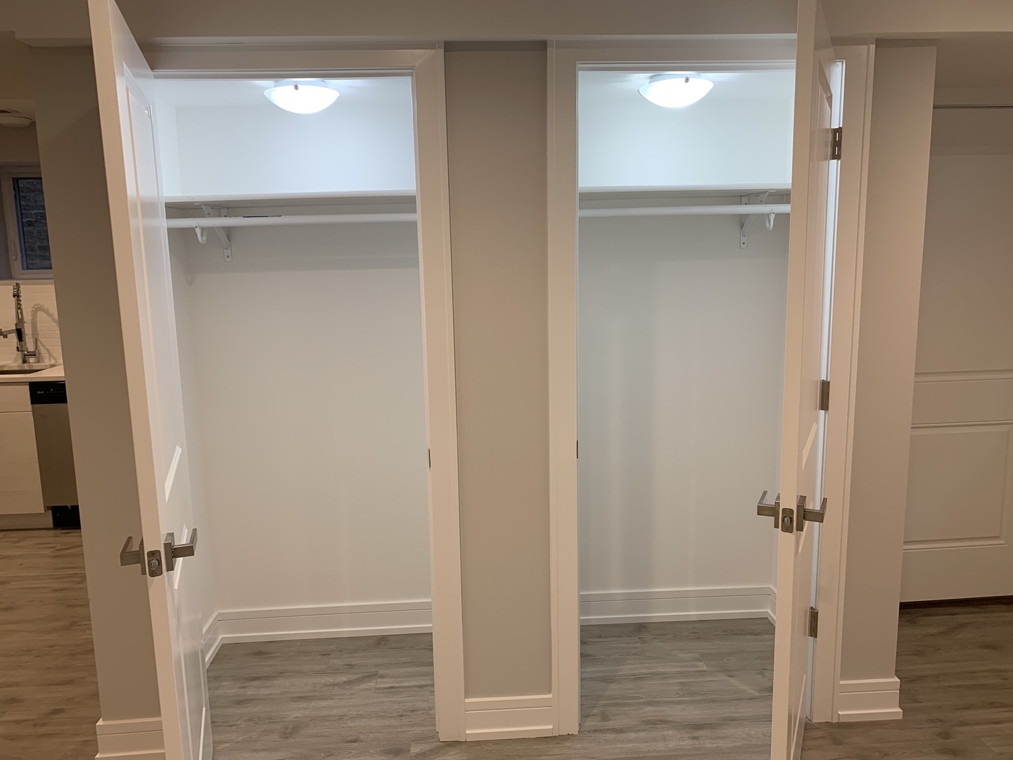 3706 N Drake Avenue Unit: G