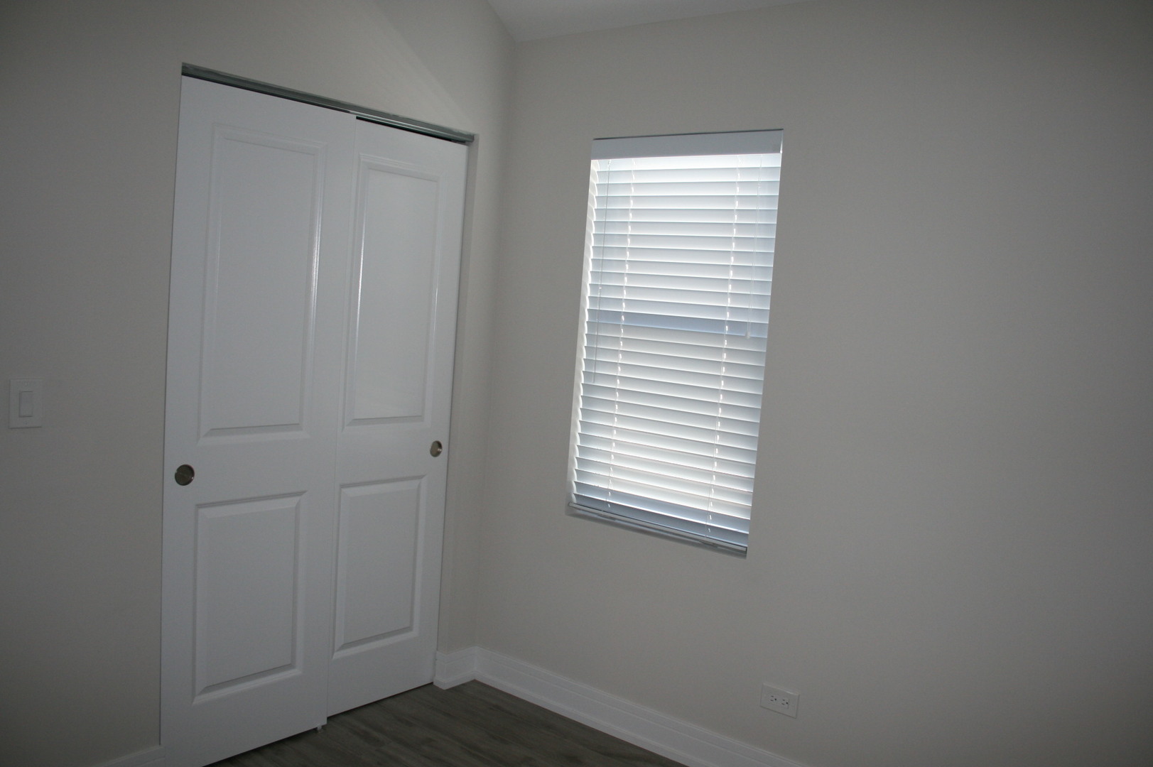 3706 N Drake Avenue Unit: G