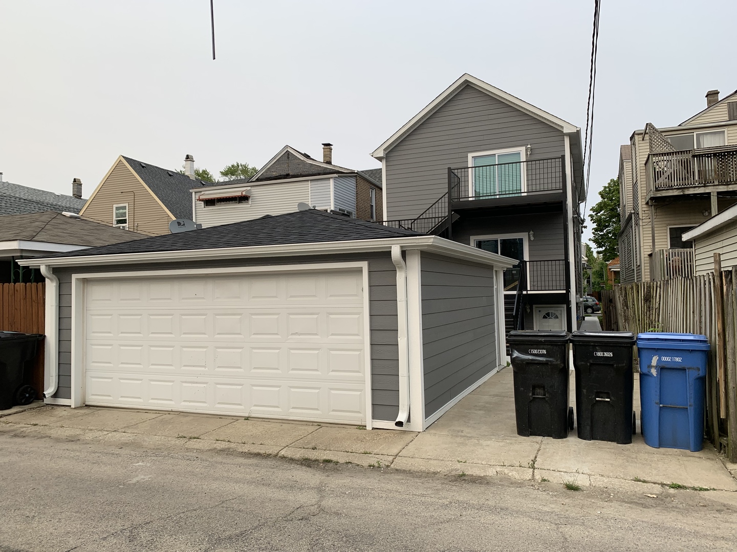 3706 N Drake Avenue Unit: G