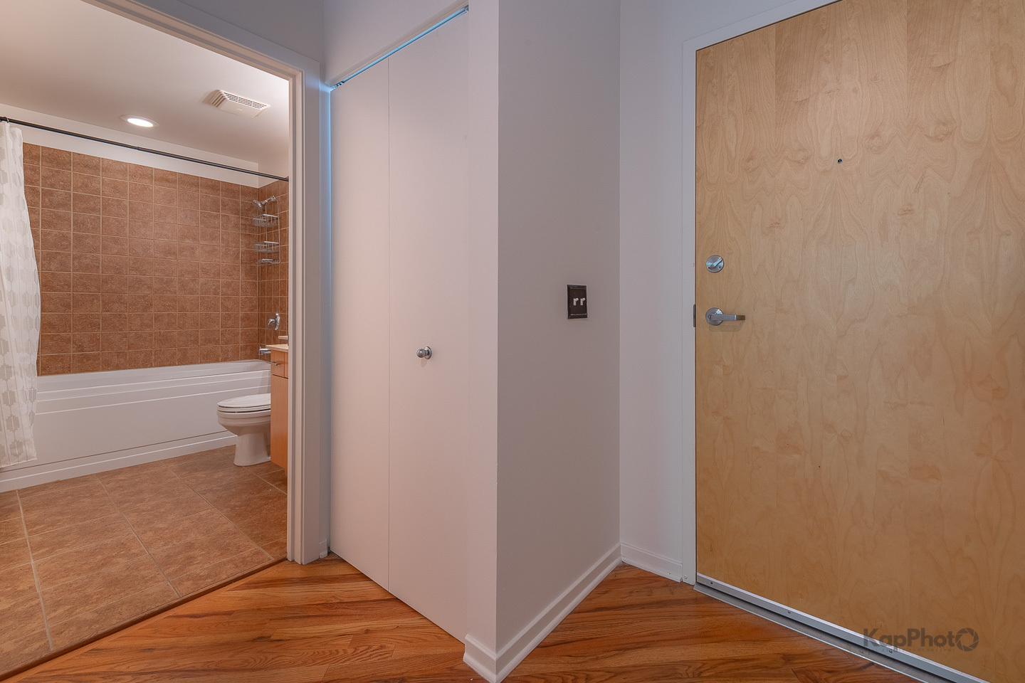 1040 W Adams Street Unit: 117