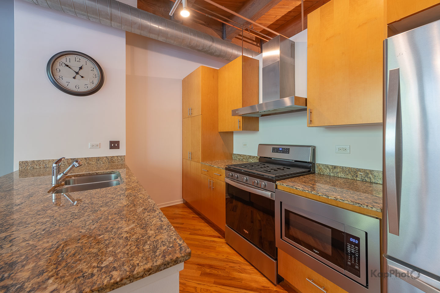 1040 W Adams Street Unit: 117