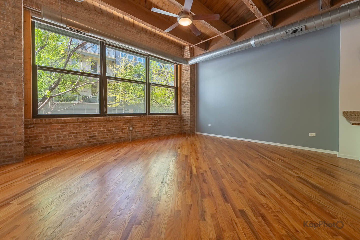 1040 W Adams Street Unit: 117