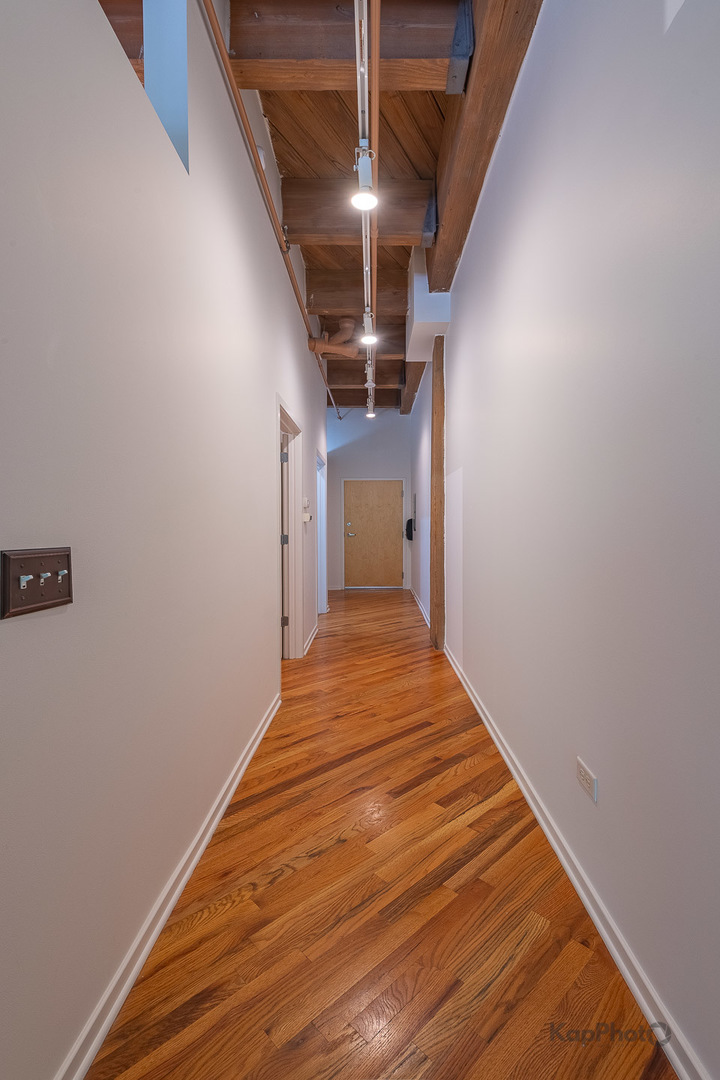 1040 W Adams Street Unit: 117