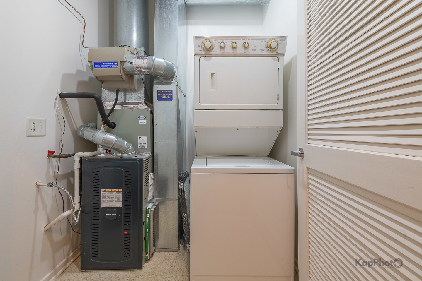 1040 W Adams Street Unit: 117