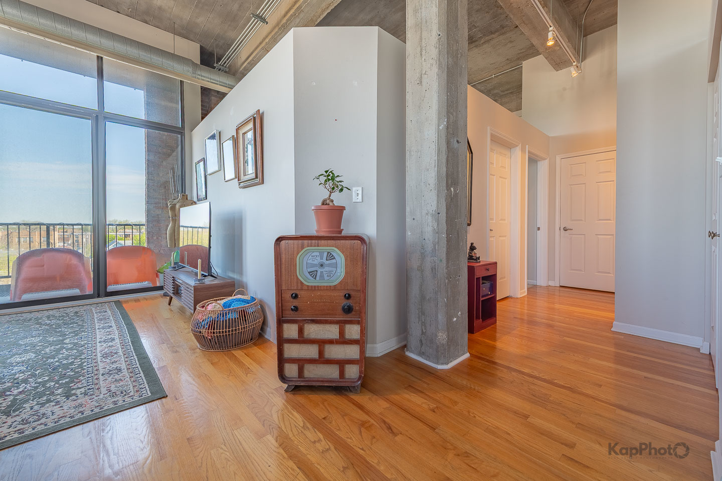 1820 N Spaulding Avenue Unit: 410