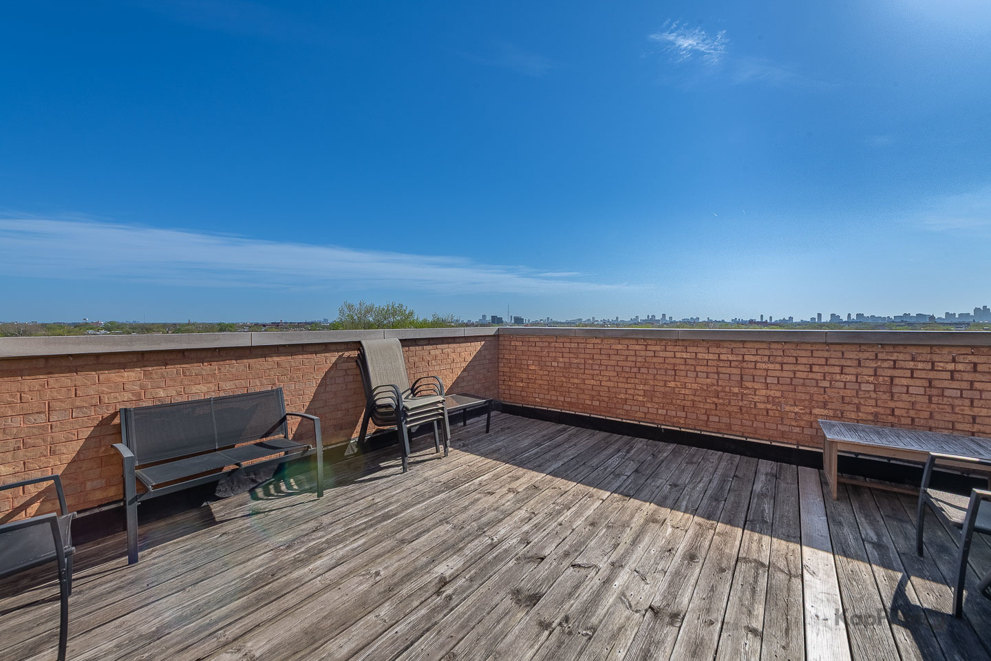 1820 N Spaulding Avenue Unit: 410