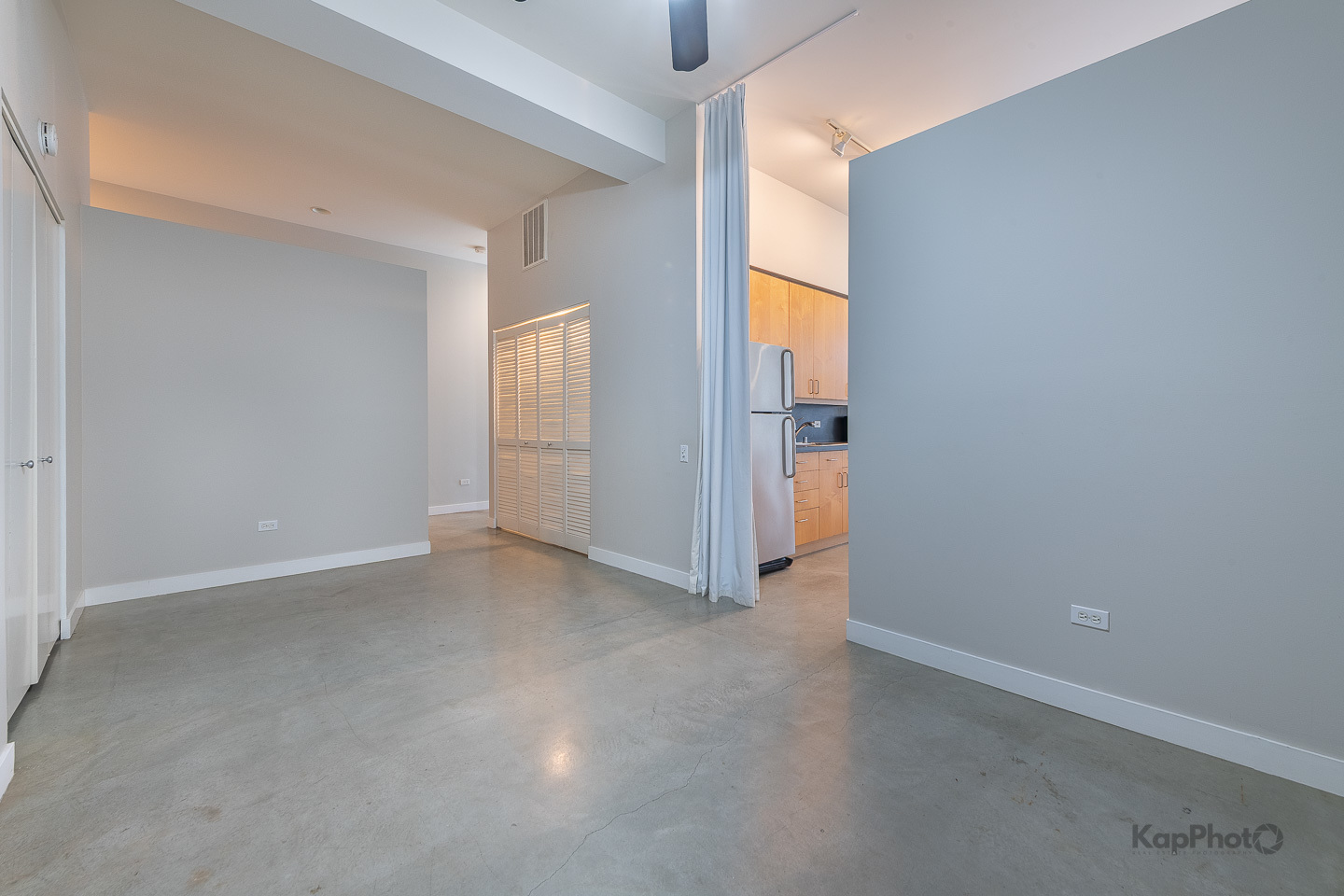 939 W Madison Street Unit: 403