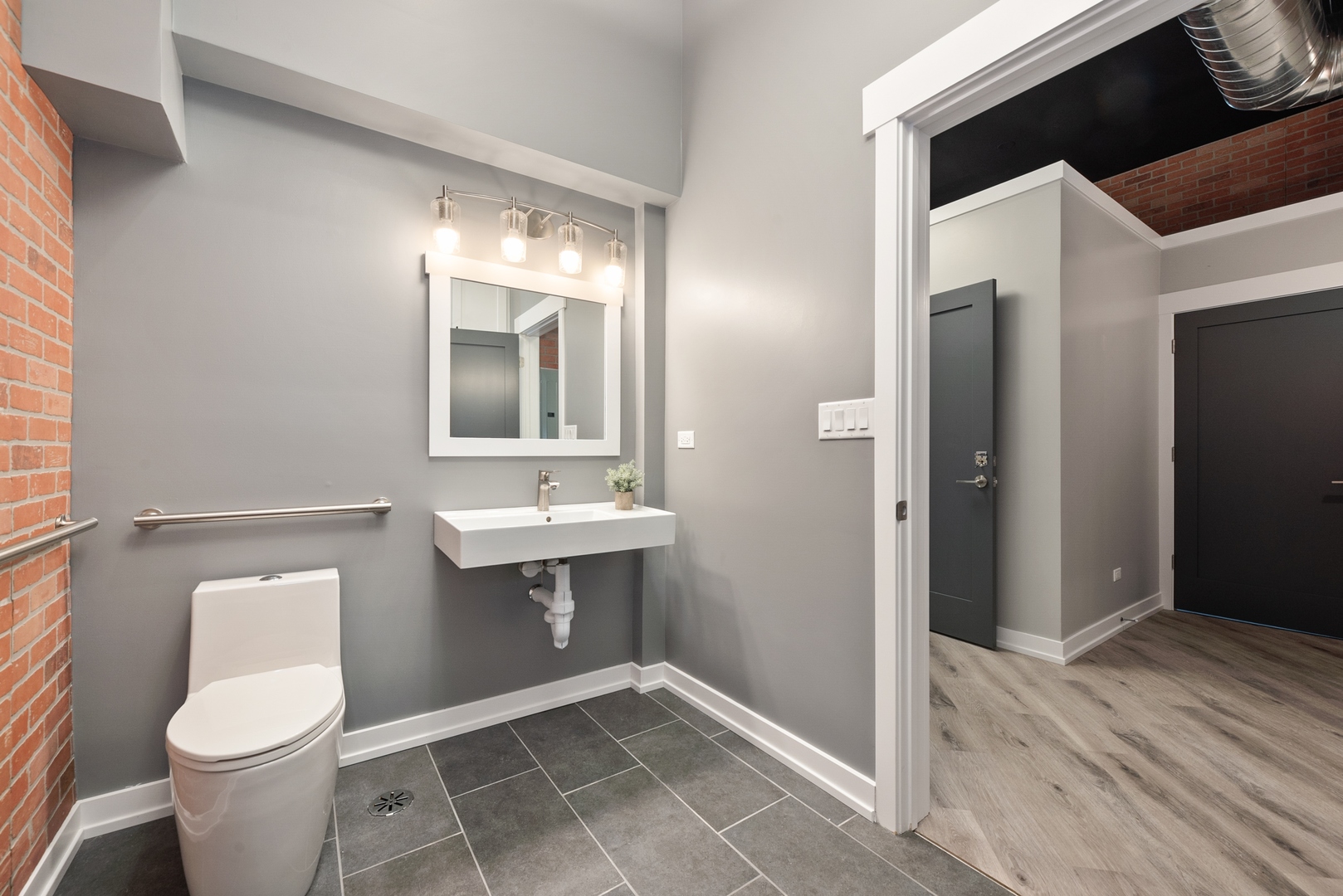 2136 W Belmont Avenue Unit: 1