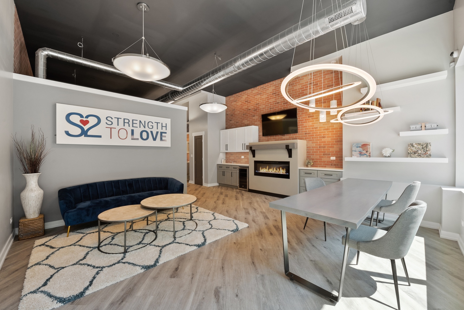 2136 W Belmont Avenue Unit: 1