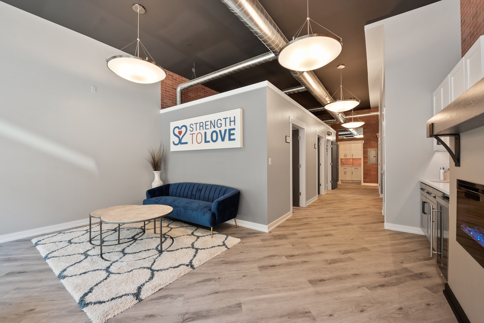 2136 W Belmont Avenue Unit: 1