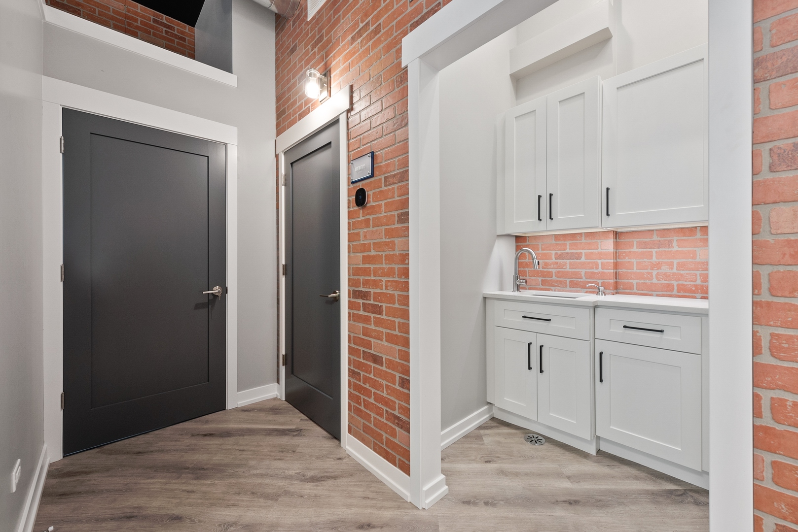 2136 W Belmont Avenue Unit: 1