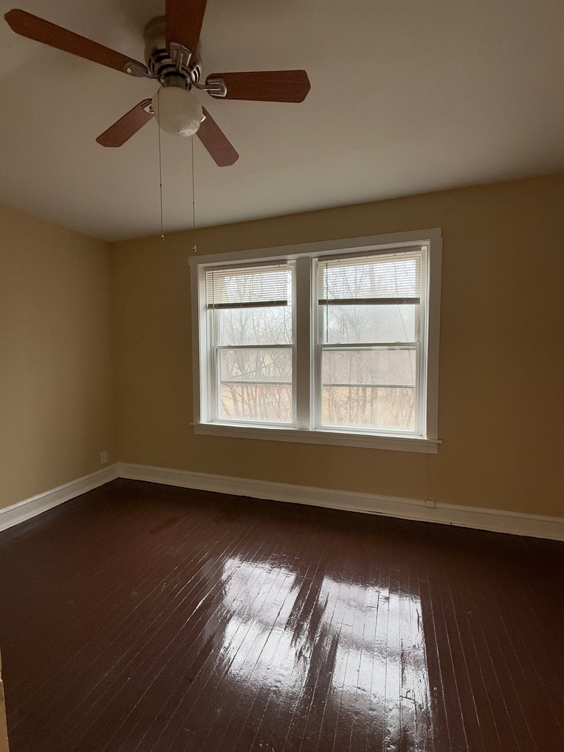 715 W 57th Street Unit: 2