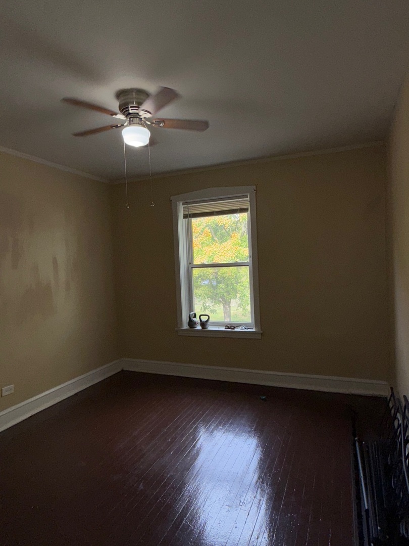 715 W 57th Street Unit: 2