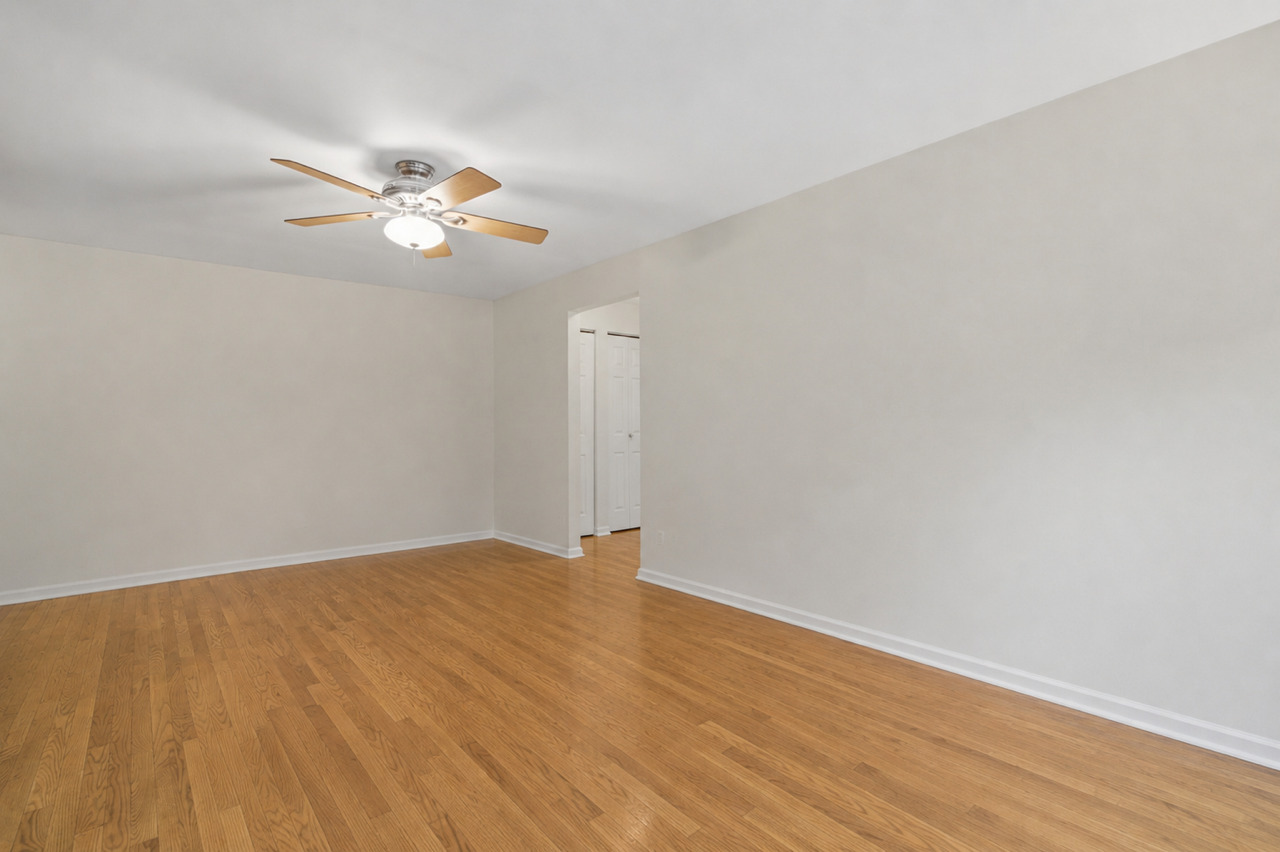 420 W Aldine Avenue Unit: 222