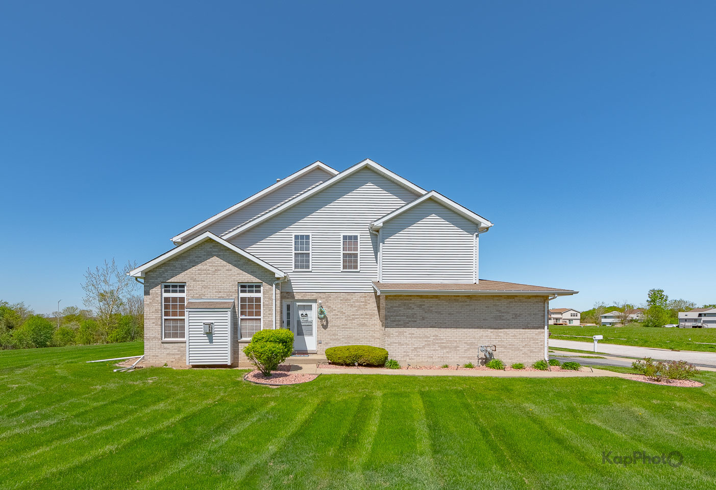 22850 Westwind Drive