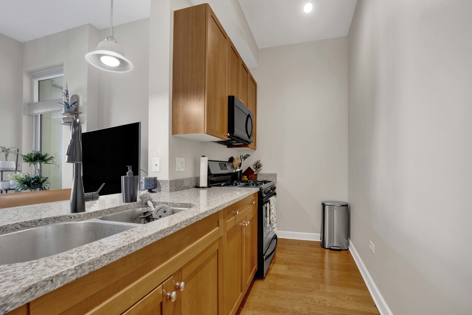 1400 S Michigan Avenue Unit: 603