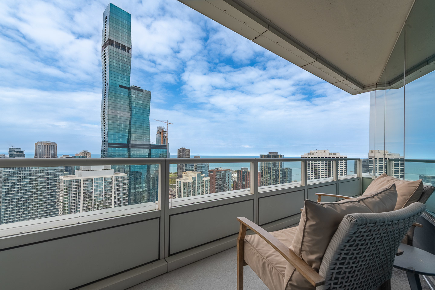 340 E Randolph Street Unit: 4902