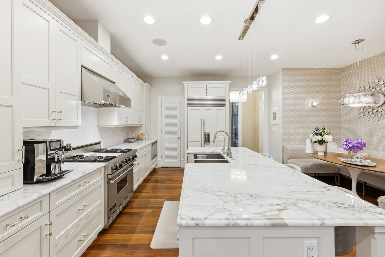 22 E Division Street Unit: 1