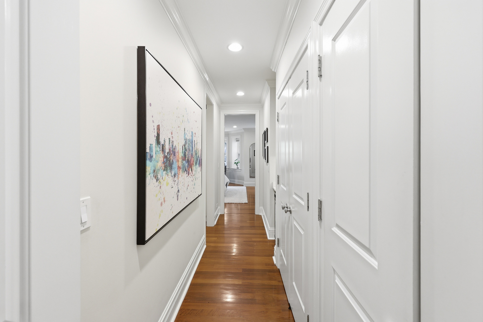 22 E Division Street Unit: 1