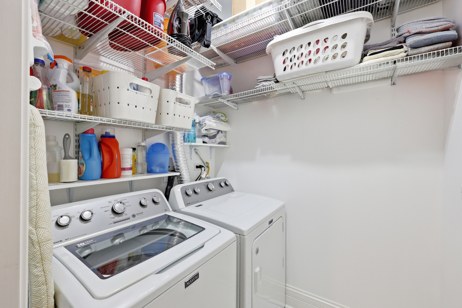 22 E Division Street Unit: 1