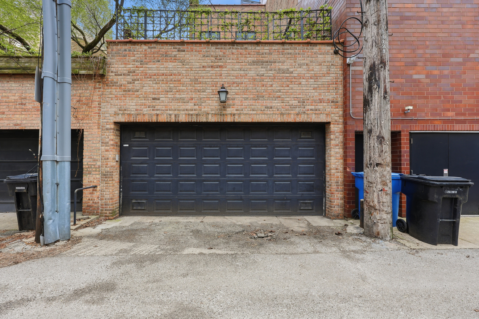 22 E Division Street Unit: 1