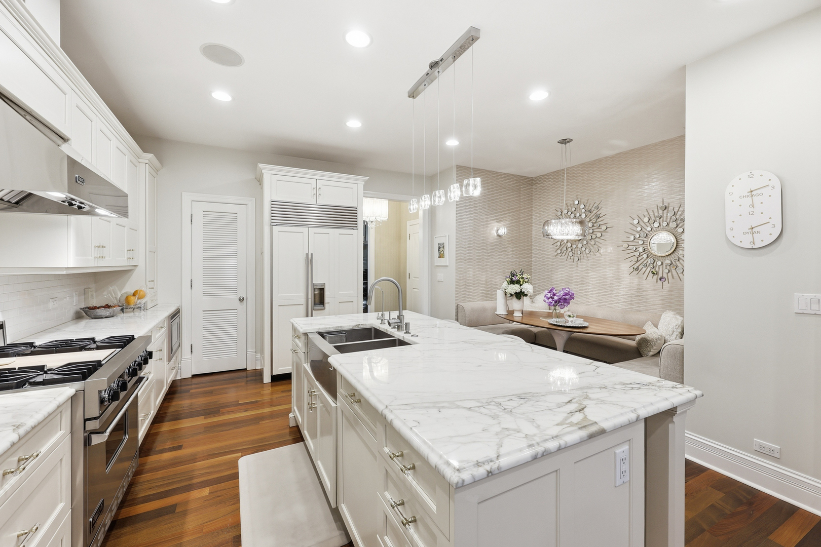 22 E Division Street Unit: 1