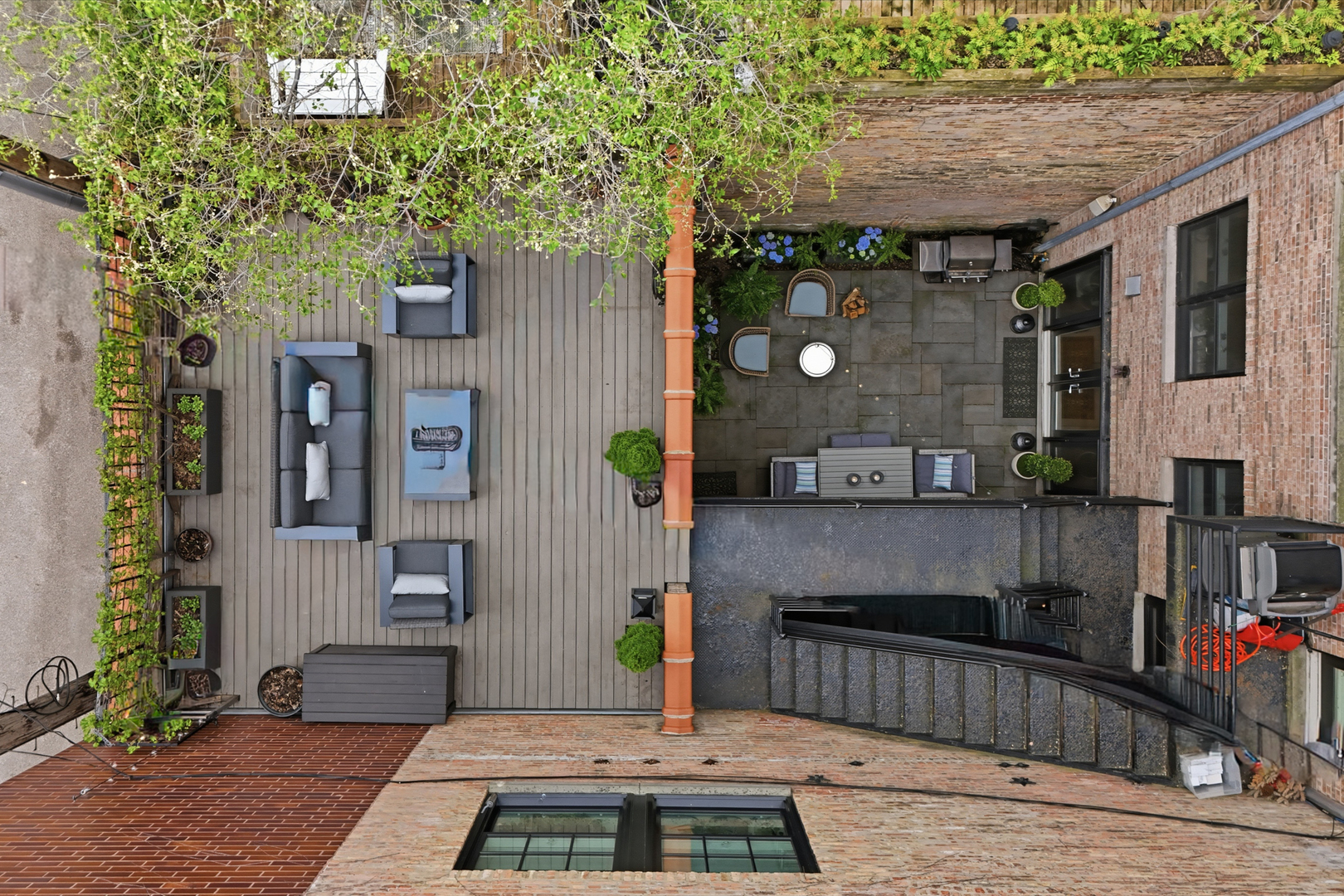 22 E Division Street Unit: 1