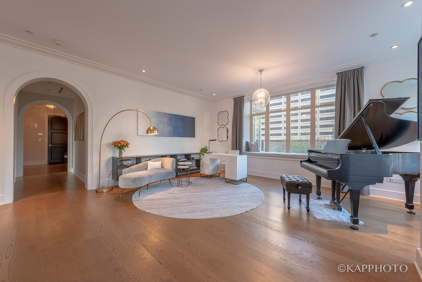 118 E Erie Street Unit: 15A