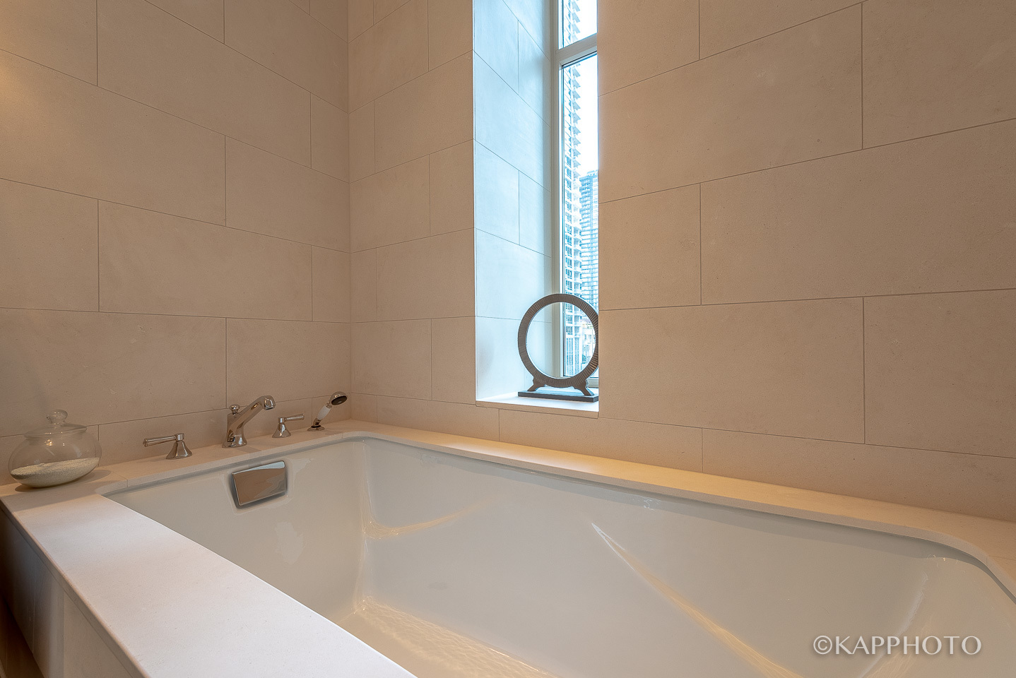 118 E Erie Street Unit: 15A