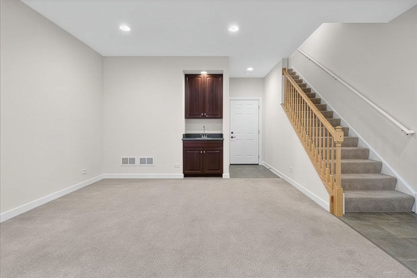 162 Festival Court