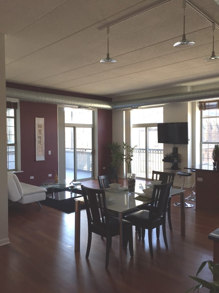 1919 S Michigan Avenue Unit: 202
