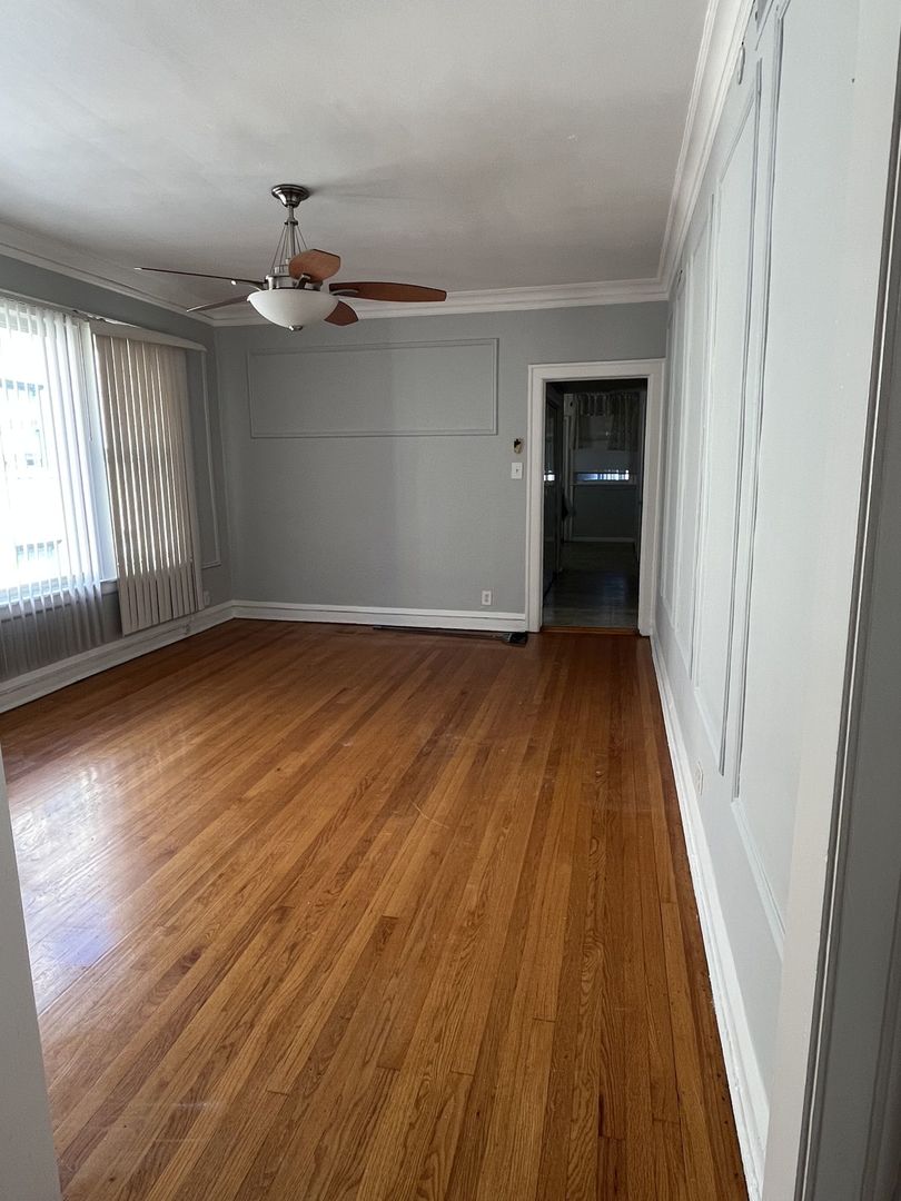 8019 S Vernon Avenue Unit: 2