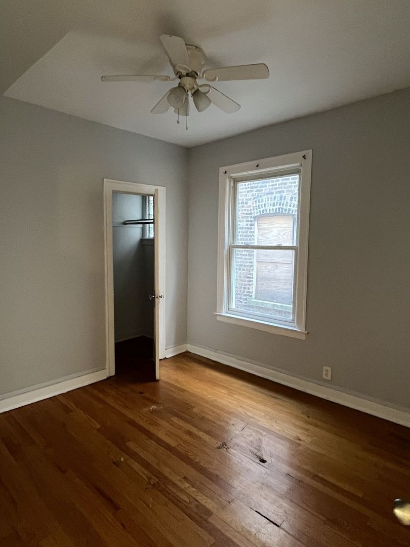 8019 S Vernon Avenue Unit: 2