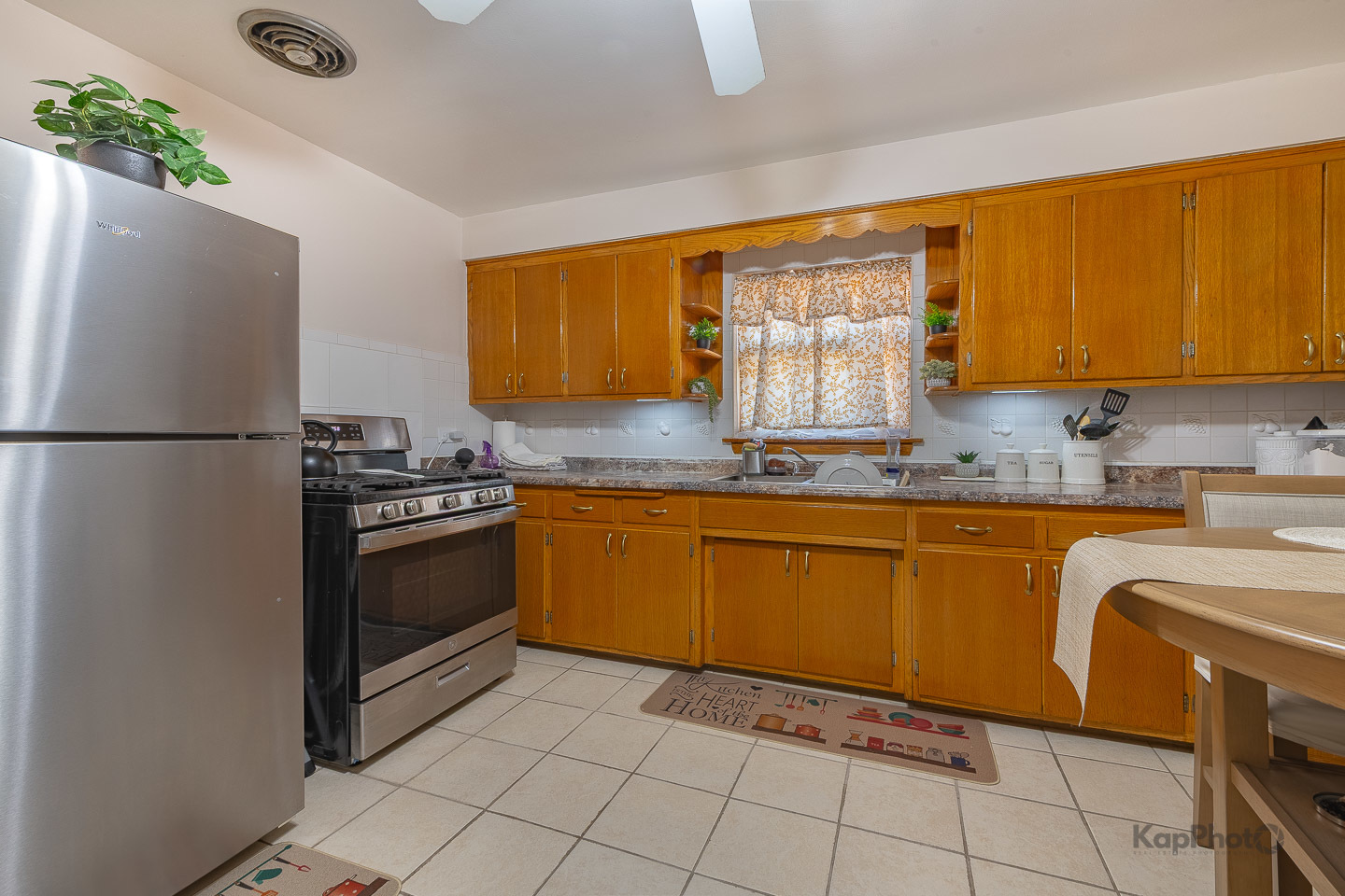 8725 S Harper Avenue Unit: 2