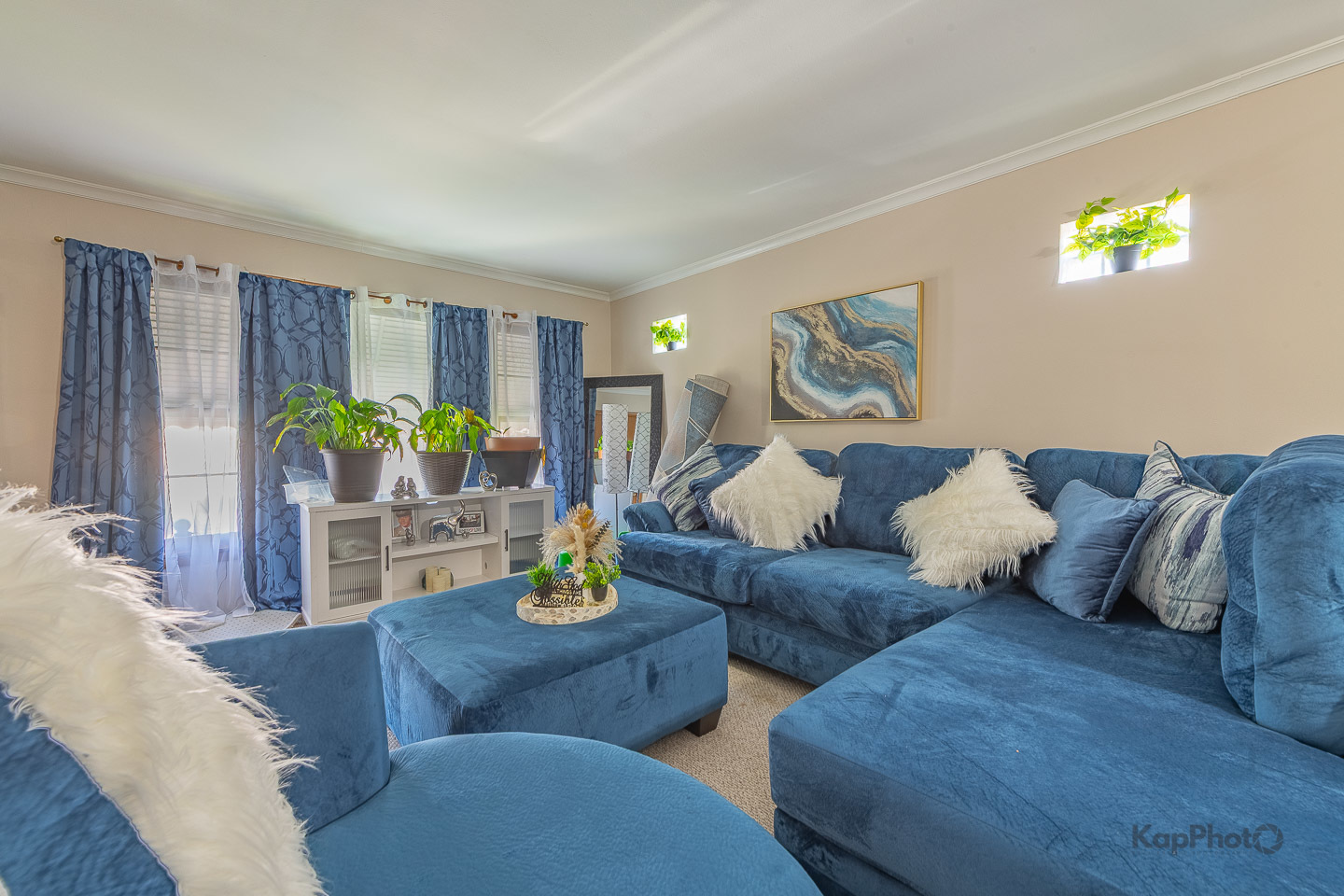 8725 S Harper Avenue Unit: 2