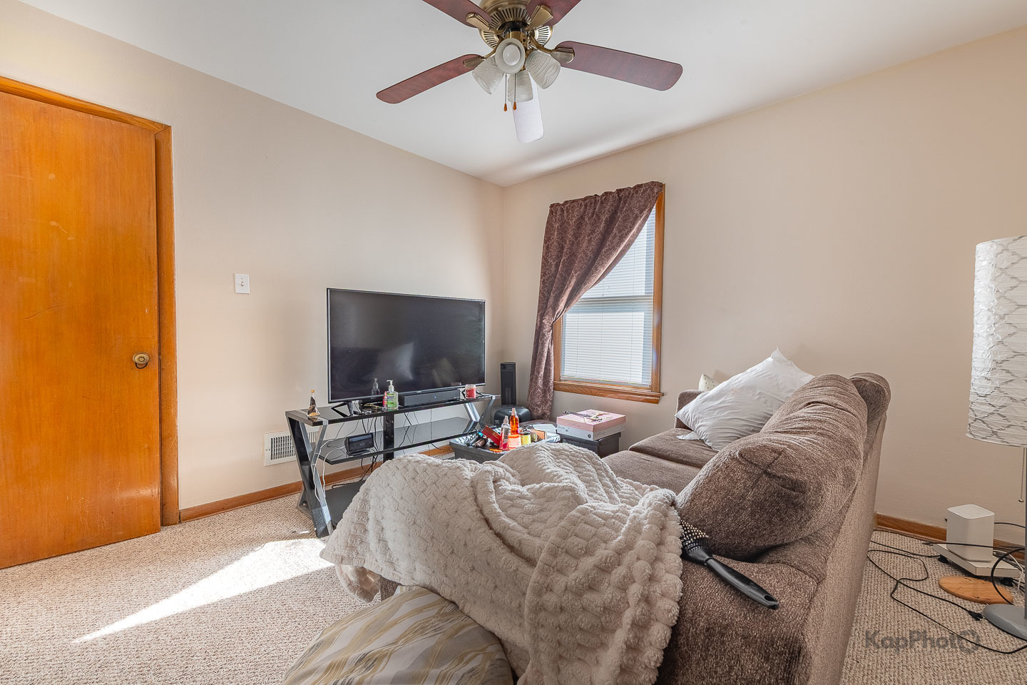 8725 S Harper Avenue Unit: 2