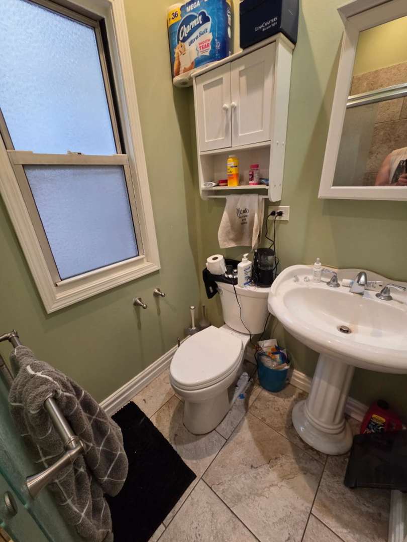 1532 W 19th Street Unit: 2