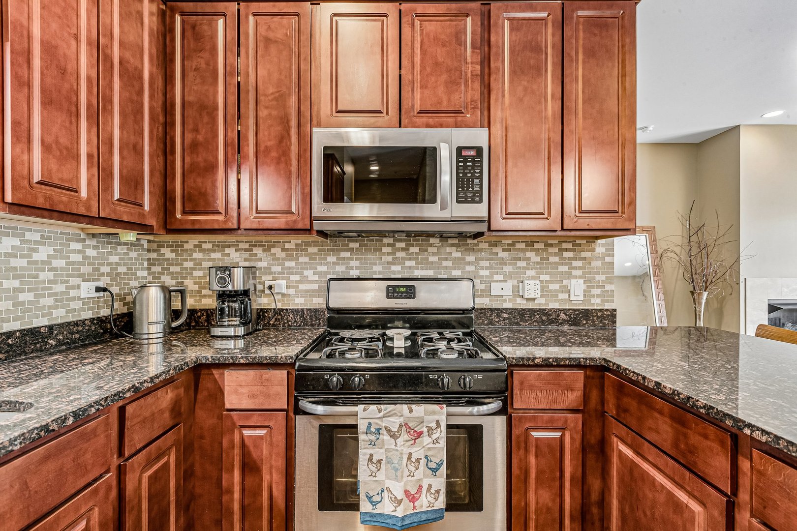 5420 N Kedzie Avenue Unit: 2A