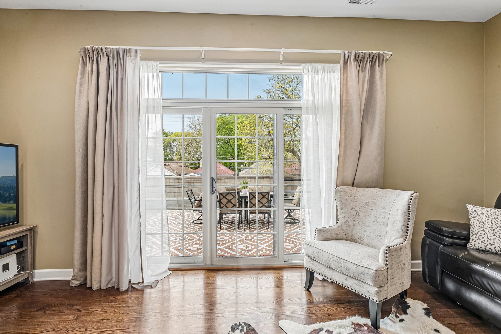 5420 N Kedzie Avenue Unit: 2A