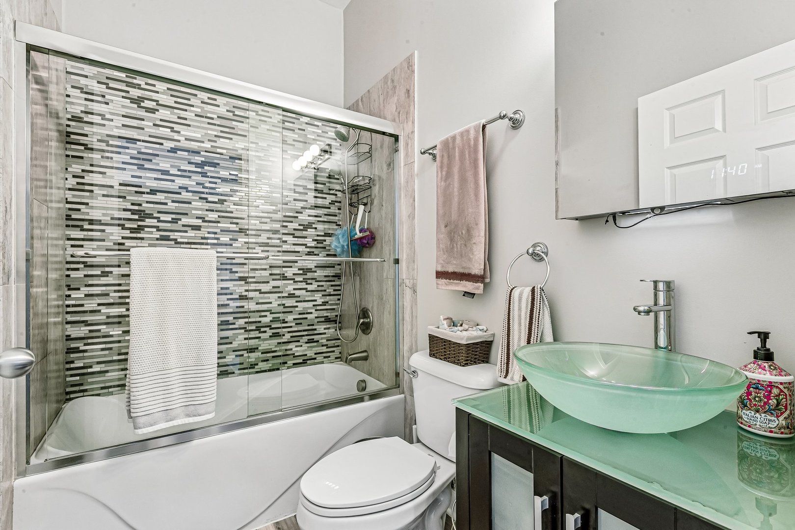 5420 N Kedzie Avenue Unit: 2A