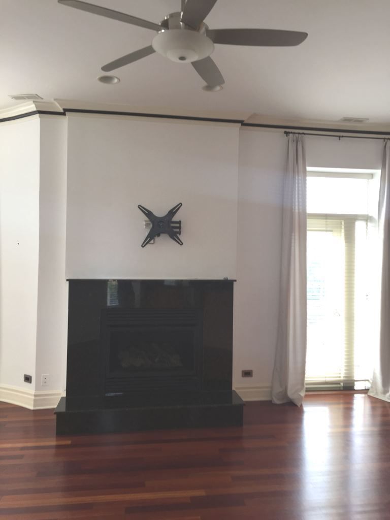 36 S Ashland Avenue Unit: 303