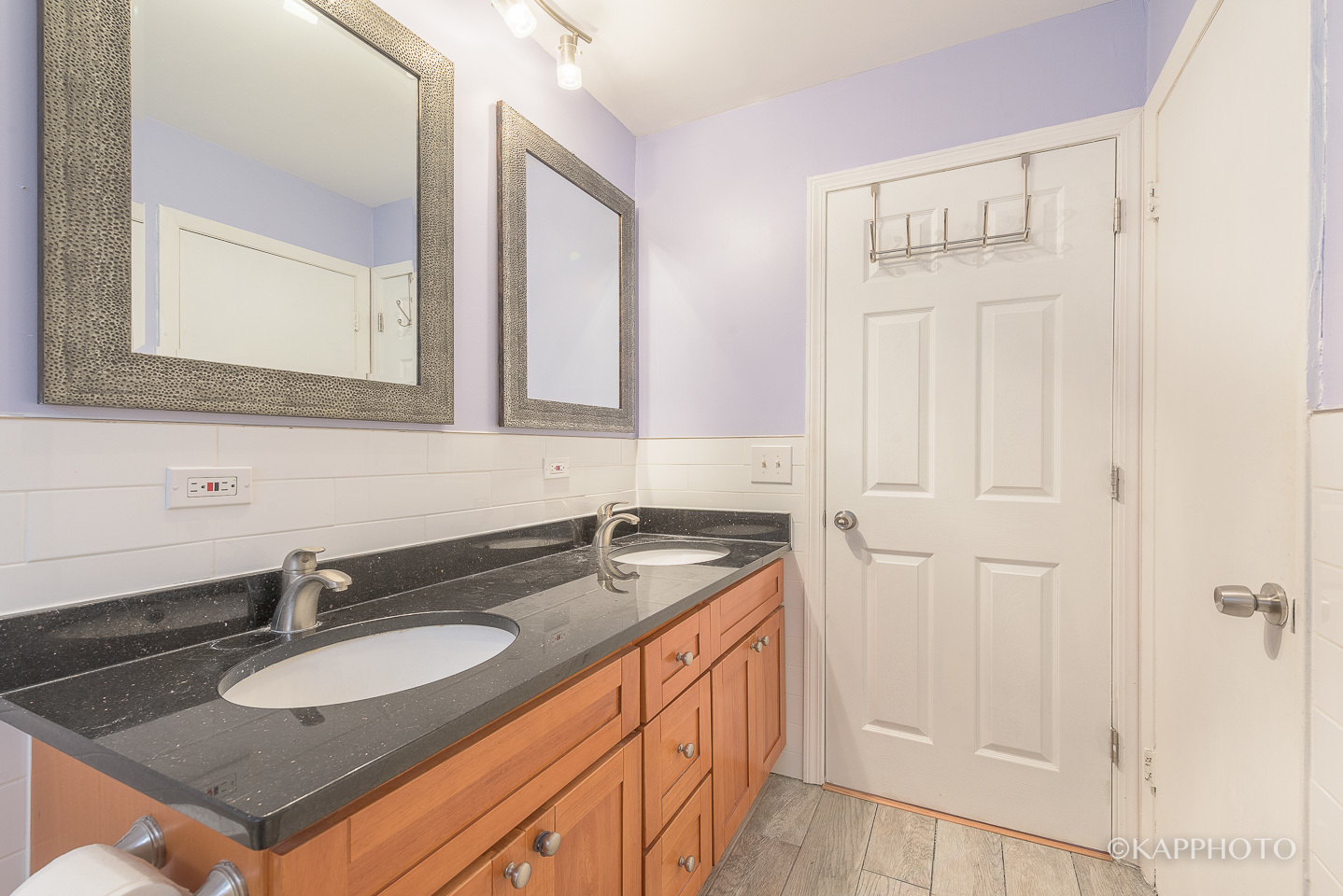 5942 W Addison Street Unit: 1