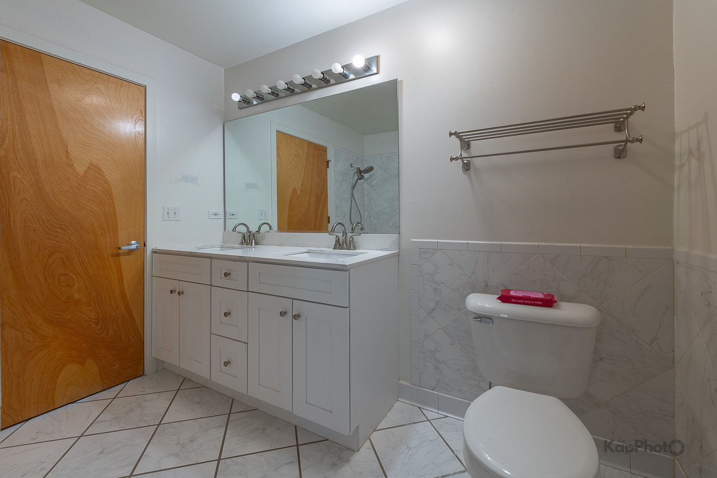 1812 S Dearborn Street Unit: 28