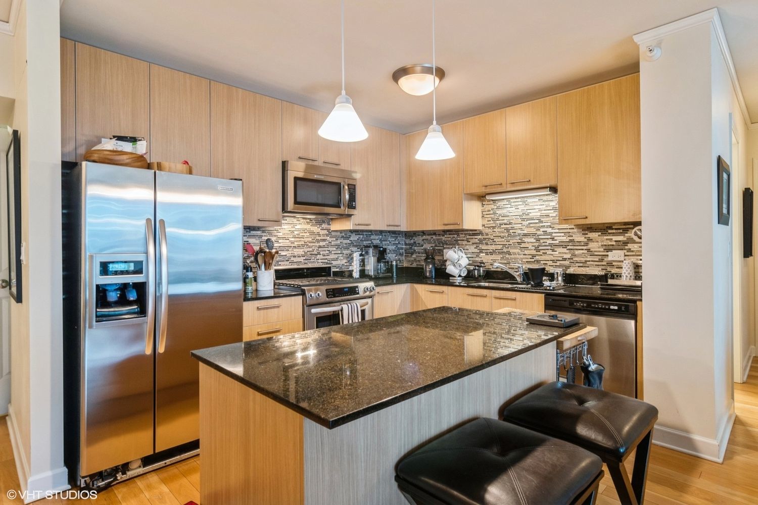 225 N Columbus Drive Unit: 6608
