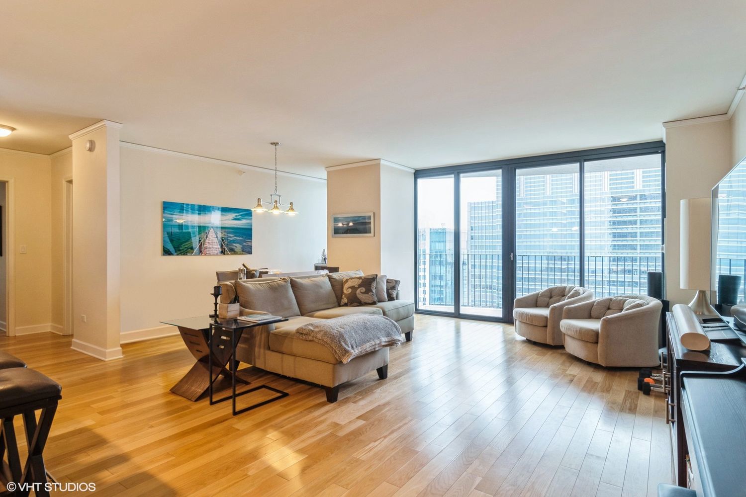 225 N Columbus Drive Unit: 6608