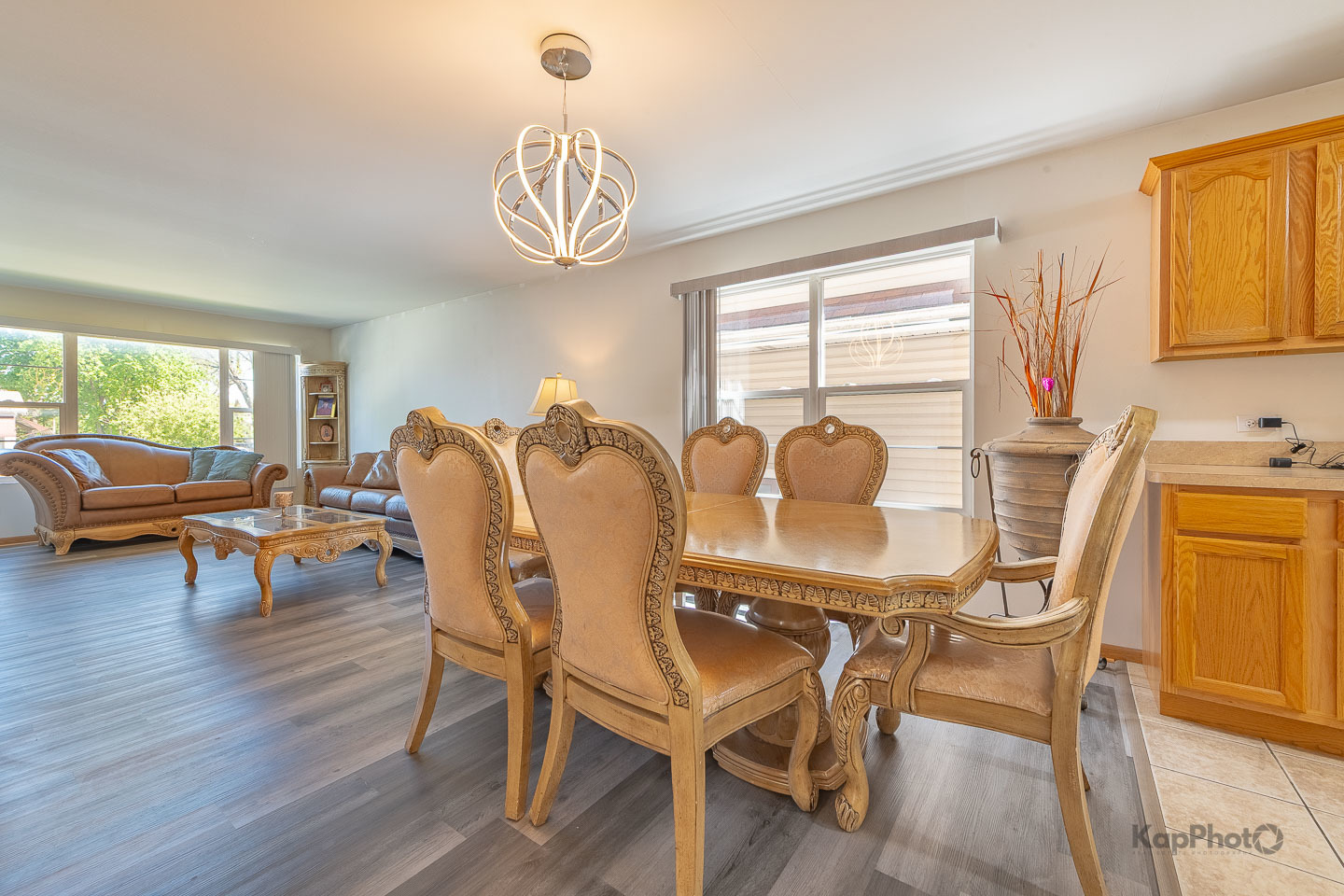 7431 W 60th Place